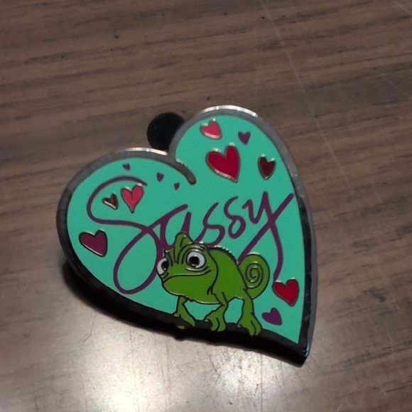 Disney Tangled Pin Collection - Picture 3 of 12